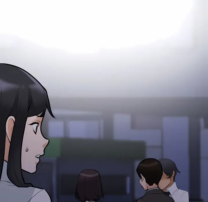漫画《同事换换爱》第106话第17张图