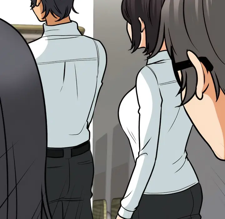 漫画《同事换换爱》第151话第99张图