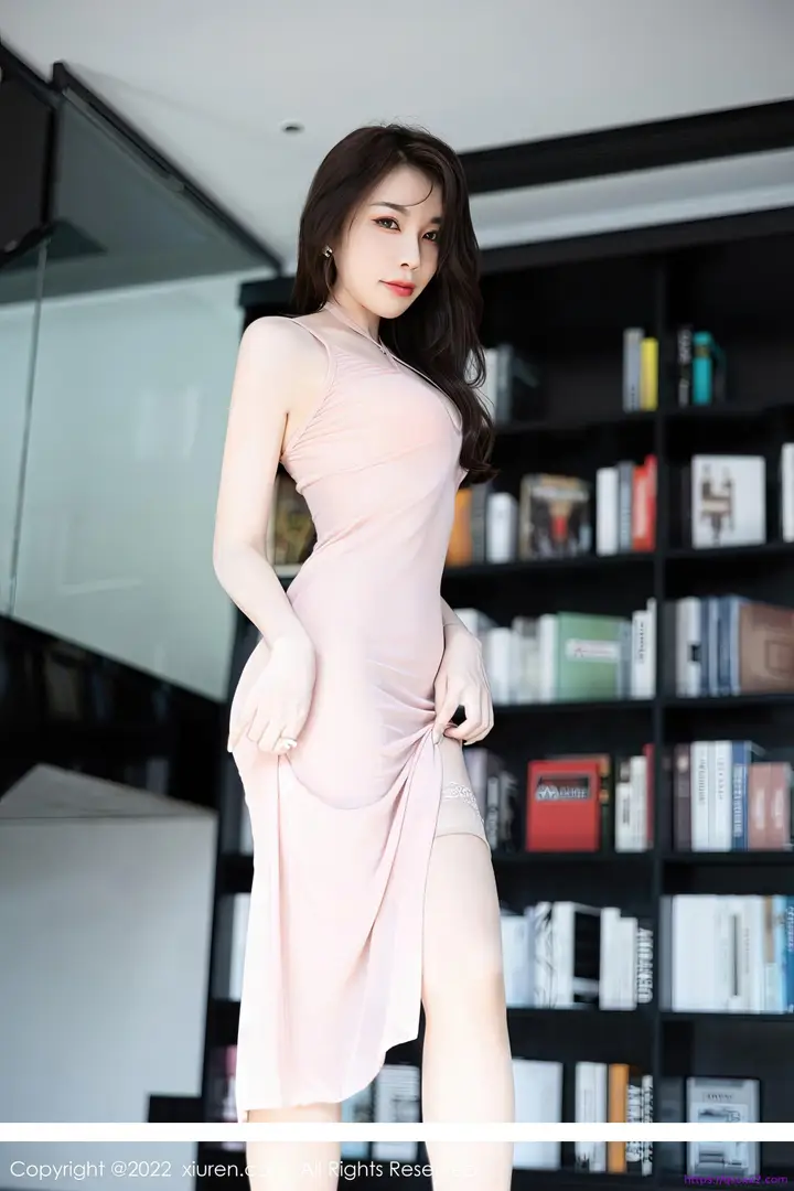 漫画《徐莉芝BootyXIUREN秀人网2022》第4章第9张图