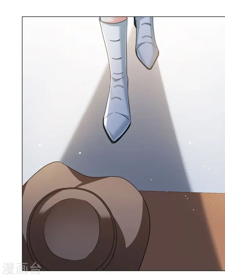 漫画《她来了，请趴下》第300话 回归剧组1第10张图
